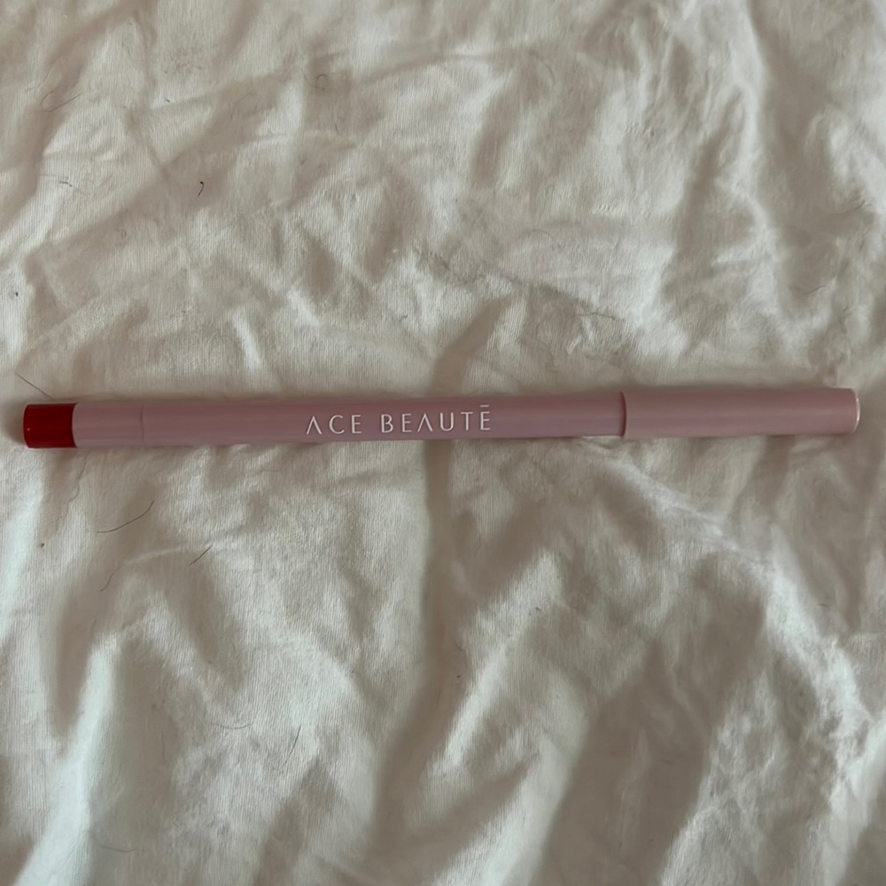 Ace Beauté So Gorgeous Lip Pencil